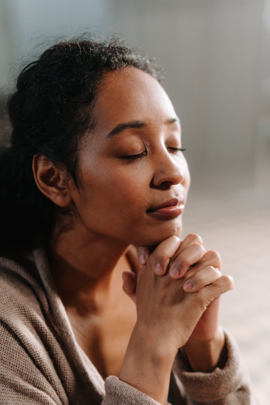 woman praying